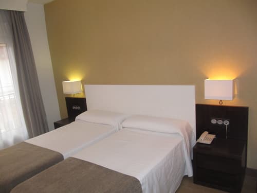 Hotel Don Juan, Room