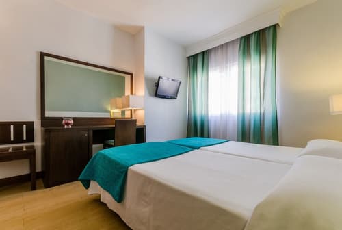 Hotel Don Juan, Room