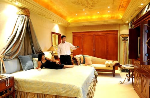 Peermont D'oreale Grande at Emperors Palace, Room