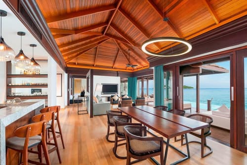 Sheraton Maldives Full Moon Resort & Spa, Room