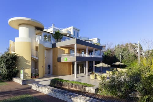 ibis Styles Bari Giovinazzo, Front of property