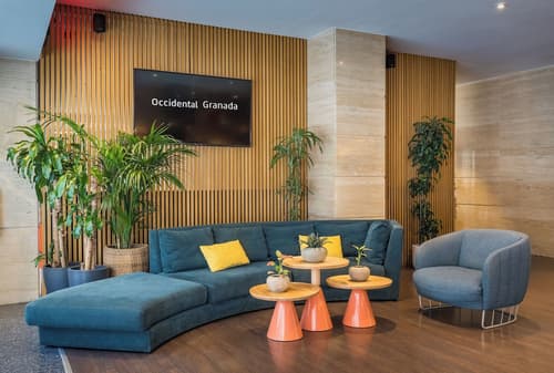 Occidental Granada, Reception