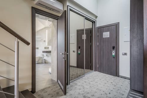 Congress Hotel, Room