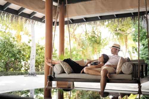 Baros Maldives, Lobby lounge