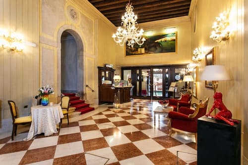 Ca' Vendramin Zago, Lobby