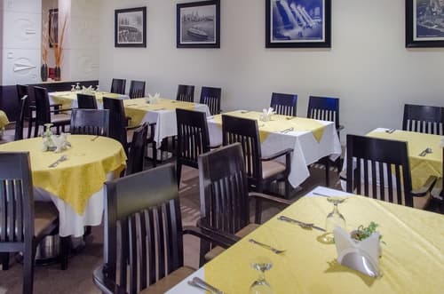 Avenue Hotel, Dining