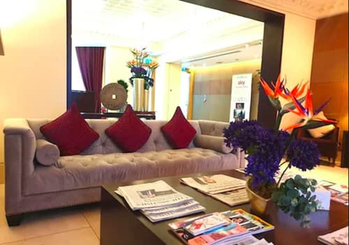 The Park City Grand Plaza Kensington, Reception