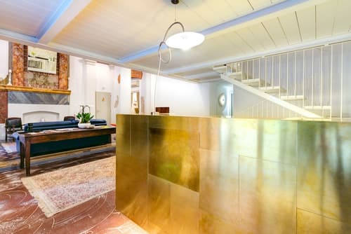 Il Convento dei Fiori di Seta, Interior entrance