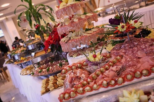 Calypso Hotel, Buffet