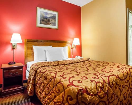 Rodeway Inn Jersey City near Hoboken, Room