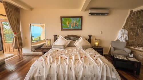 Issimo Suites Boutique Hotel & Spa - Adults Only, Room