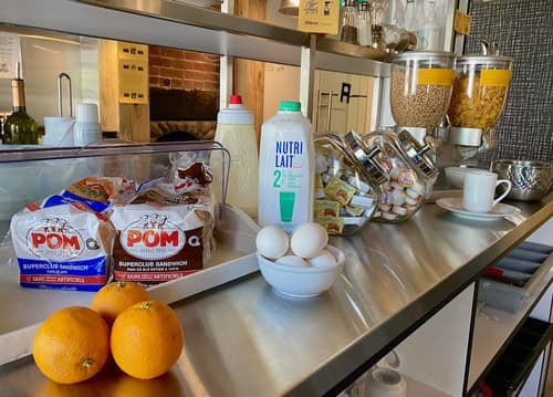 Hôtel Atypiq, In-room dining