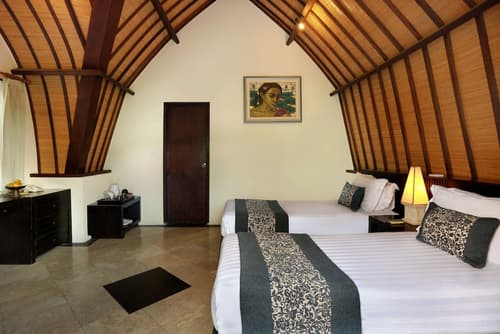 Vila Ombak Hotel, Room