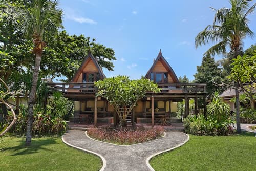 Vila Ombak Hotel, Room