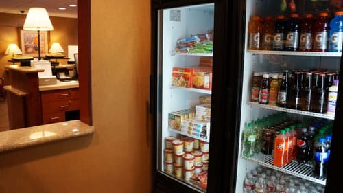 Hampton Inn & Suites Kingman, Snack bar