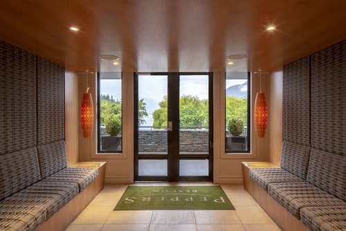 Peppers Beacon Queenstown, Lobby