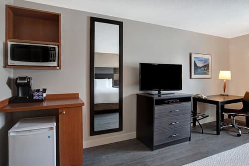 Days Inn & Suites by Wyndham Collingwood, Room