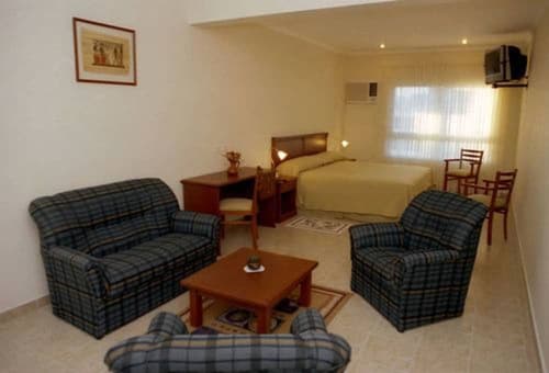 Wilson Hotel, Living room