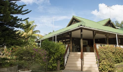 Acajou Beach Resort, Check-in/check-out kiosk