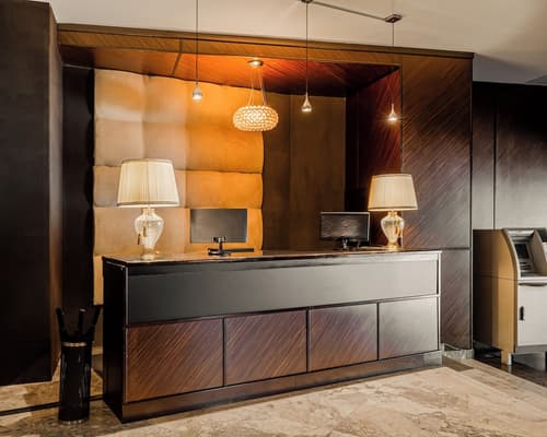 Maidan Palace Hotel, Reception