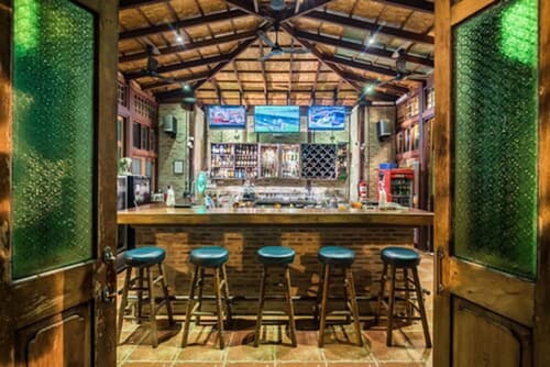 Rabbit Resort Pattaya, Bar (on property)