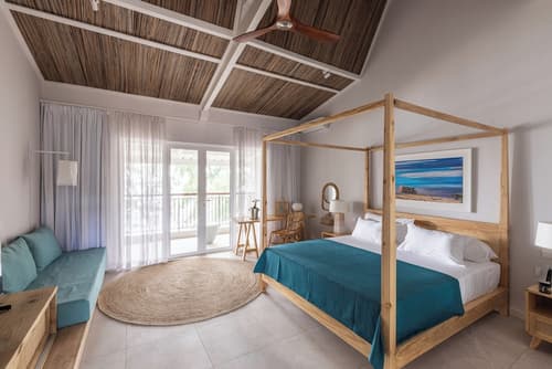 Cotton Bay Hotel, Room