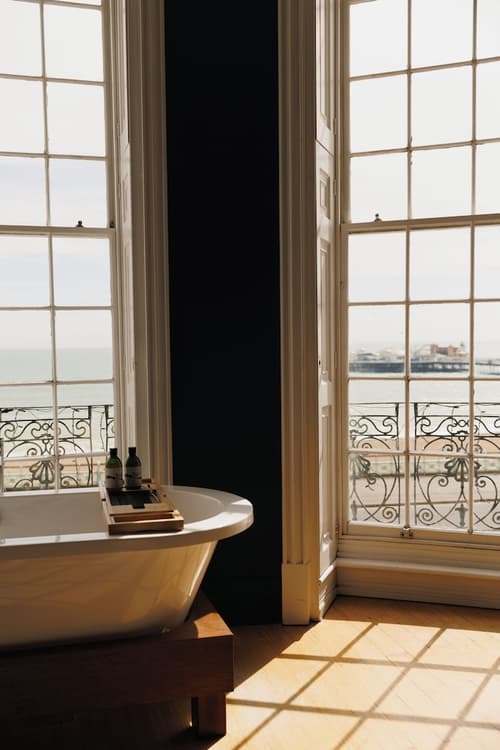 Drakes of Brighton, Room