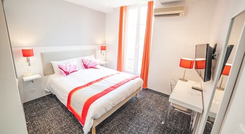 Amaryllis Hotel, Room