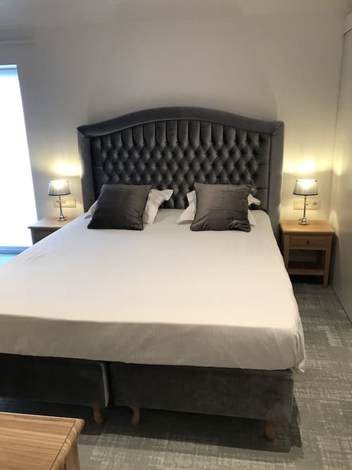 Golden Tree Hotel, Room