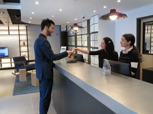 Campanile Chartres Centre - Gare - Cathédrale, Reception