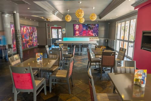 Peermont Mondior, Gaborone, Dining