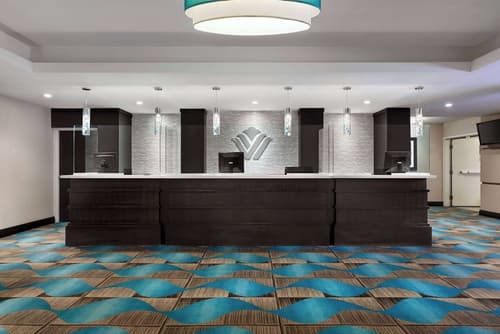 Wyndham Garden Niagara Falls Fallsview, Lobby