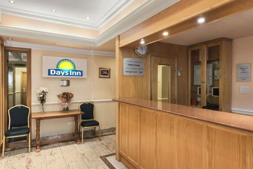 Days Inn by Wyndham London Hyde Park, Lobby