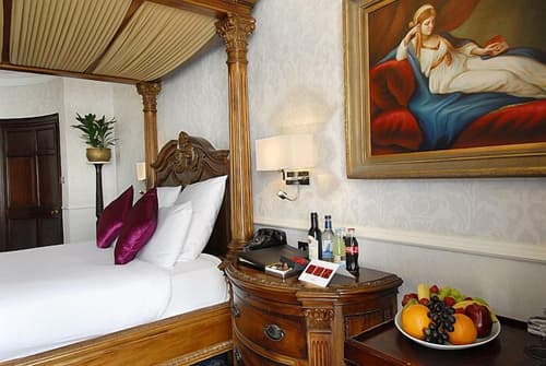 Grand Royale Hyde Park, Room