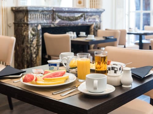 Grand Royale Hyde Park, Restaurant