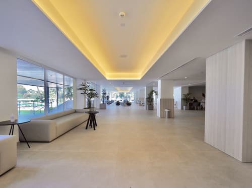 BQ Belvedere Hotel, Reception