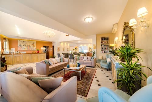 Hotel Mathios Village, Lobby sitting area