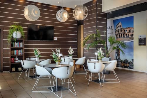 iH Hotels Milano Gioia, Lobby sitting area