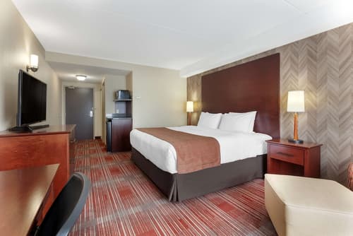 Best Western Plus Muskoka Inn, Room