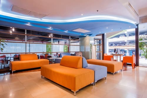 The Seasons Bangkok Huamark, Lobby sitting area