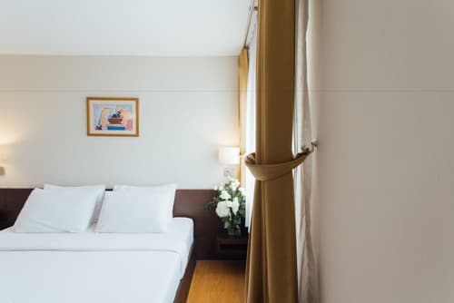 Seasons Siam Hotel, Room