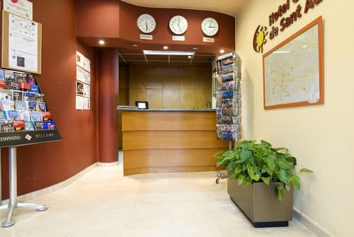 Ciutat de Sant Adria, Reception