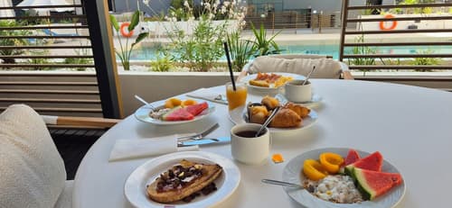 Hotel Vértice Aljarafe, Breakfast buffet