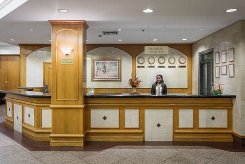 VIP Grand Maputo, Interior entrance