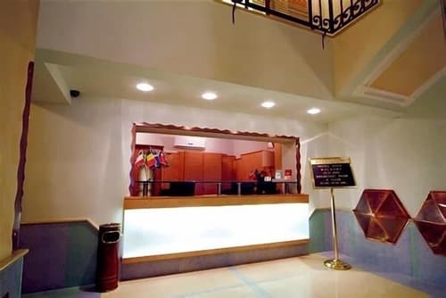 Hotel Eden, Reception