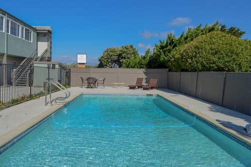 Sea Breeze Inn, Outdoor pool