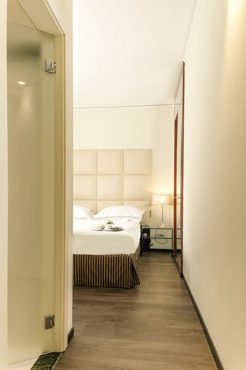 Hotel Cosmopolitan, Room