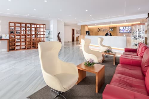 Hotel Lancelot, Lobby