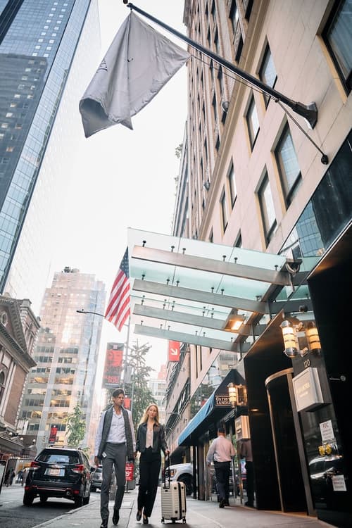 Aura Hotel Times Square, Front of property