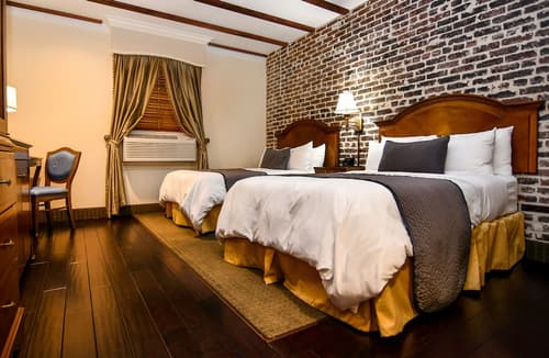 Brand Plaza Hotel, Room